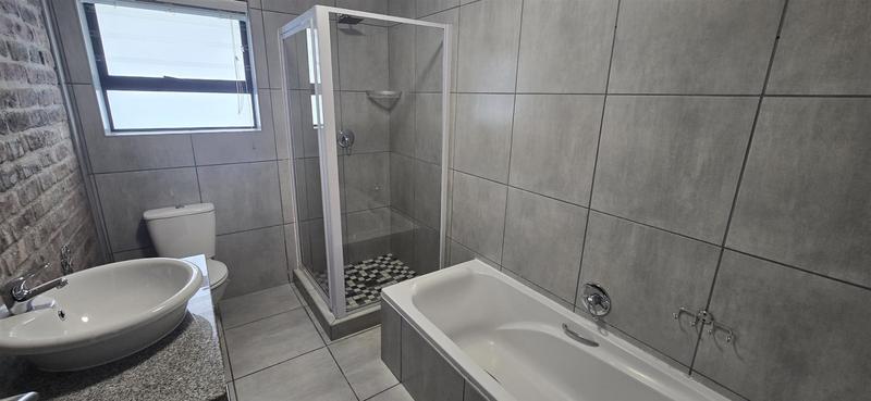 3 Bedroom Property for Sale in Reebok Western Cape